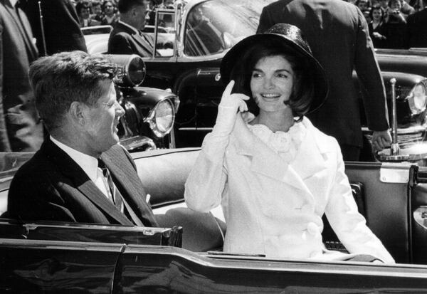 El ex presidente junto a su esposa, la icónica Jackie Kennedy (Getty)