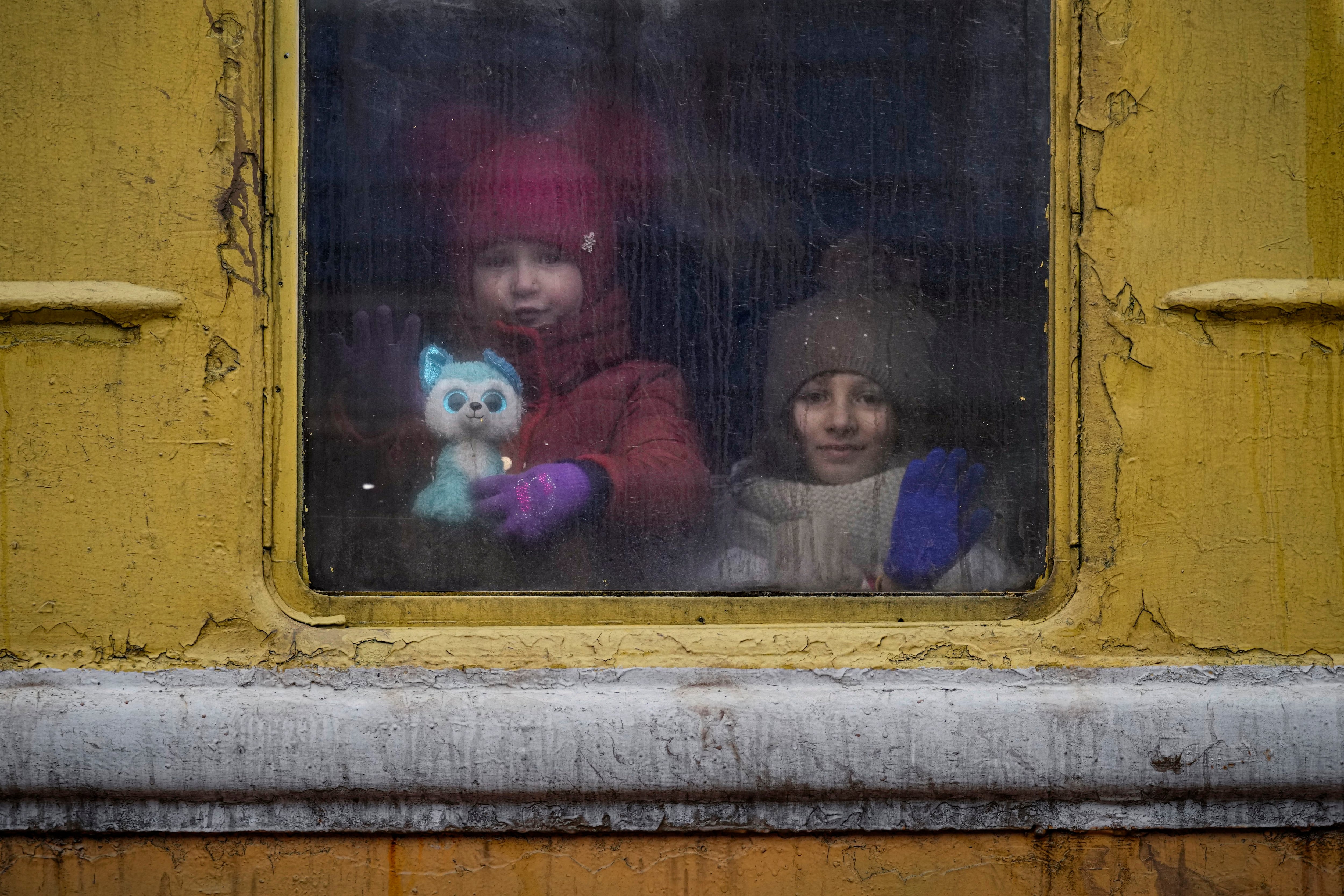 El gobierno de Zelensky estima que al menos de 20.000 menores ucranianos fueron deportados a Rusia durante la invasión (AP Foto/Vadim Ghirda)