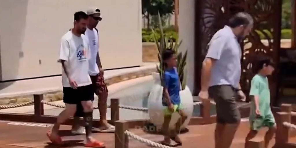 Las imágenes de la salida conjunta de Lionel Messi, Luis Suárez y sus familias: del menú que eligió Antonela Roccuzzo al relax en la piscina