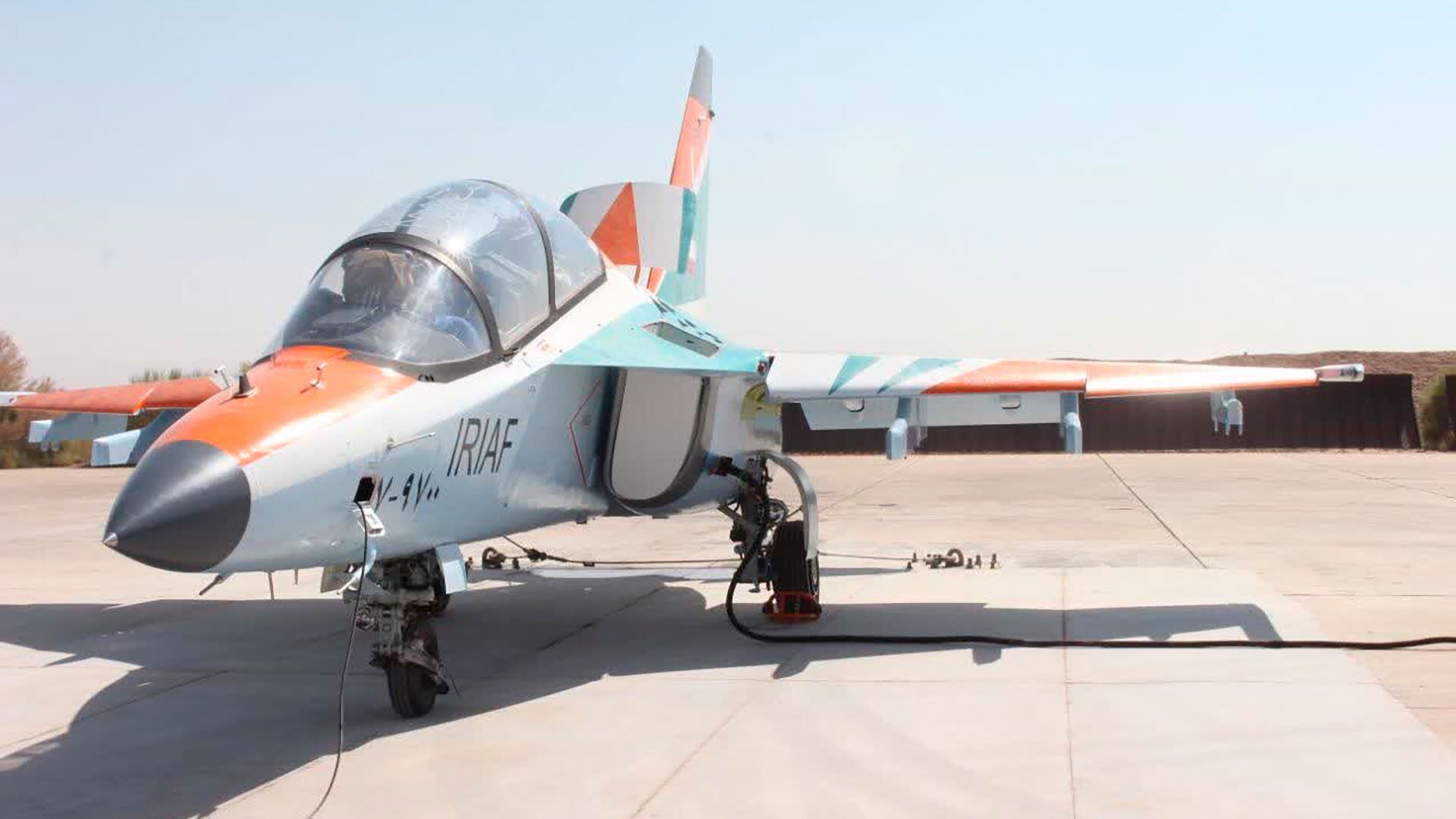 Se trata de una serie de Yak-130 que se suman a las naves que ya operan en la base aérea de Shahid Babei, en Isfahán (Twitter: Tasnim_military)