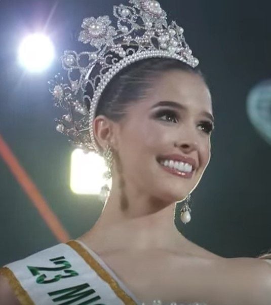 Andrea Rubio, de 24 años de edad, ganó el Miss International 2023.