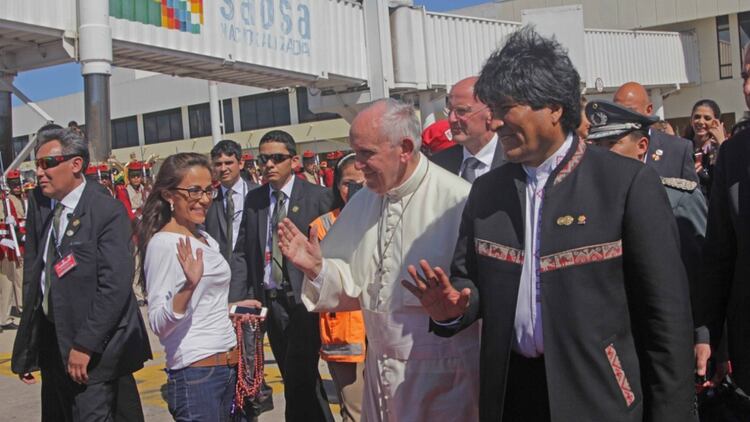Morales valora su relación personal Francisco mientras critica con dureza a los obispos bolivianos