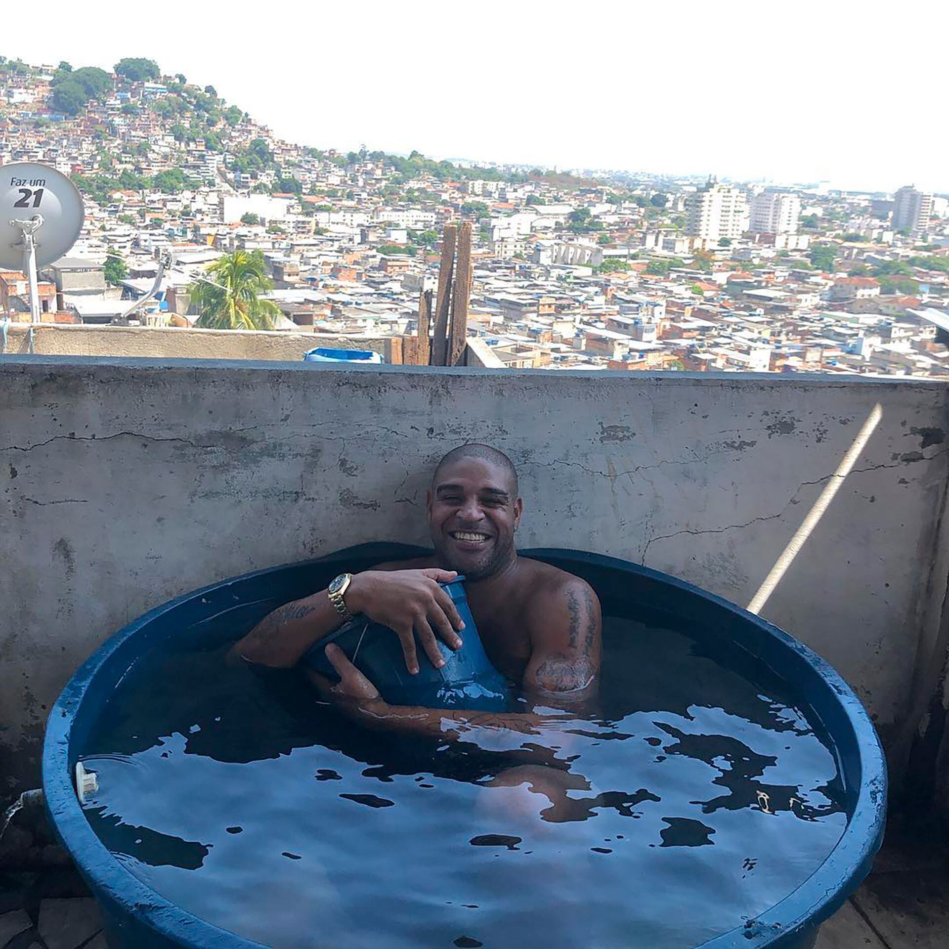 adriano-favela