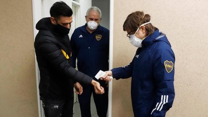 Eduardo Salvio se sometió al test en la previa del regreso de Boca a los entrenamientos (@BocaJrsOficial)