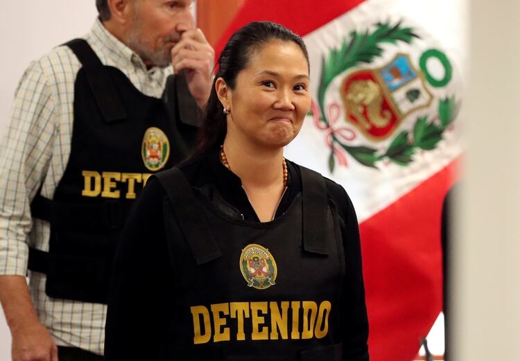 Keiko Fujimori en la corte tras su detención por lavado de dinero (REUTERS/Mariana Bazo)
