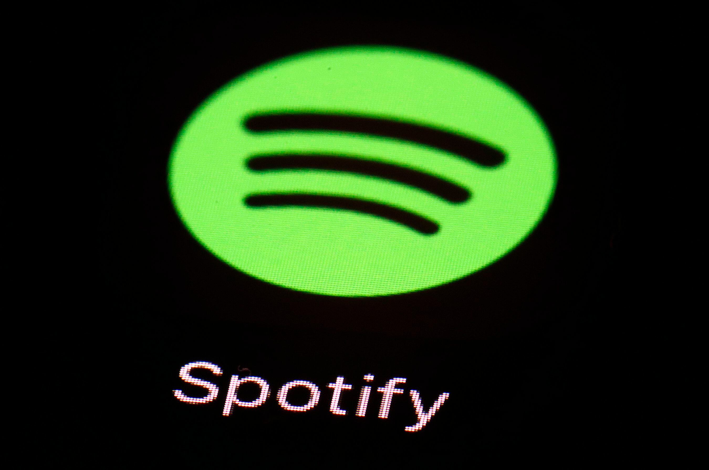 El plan individual de Spotify sale 2.091,39 pesos en Argentina, contando impuestos. (Foto AP/Patrick Semansky, archivo)