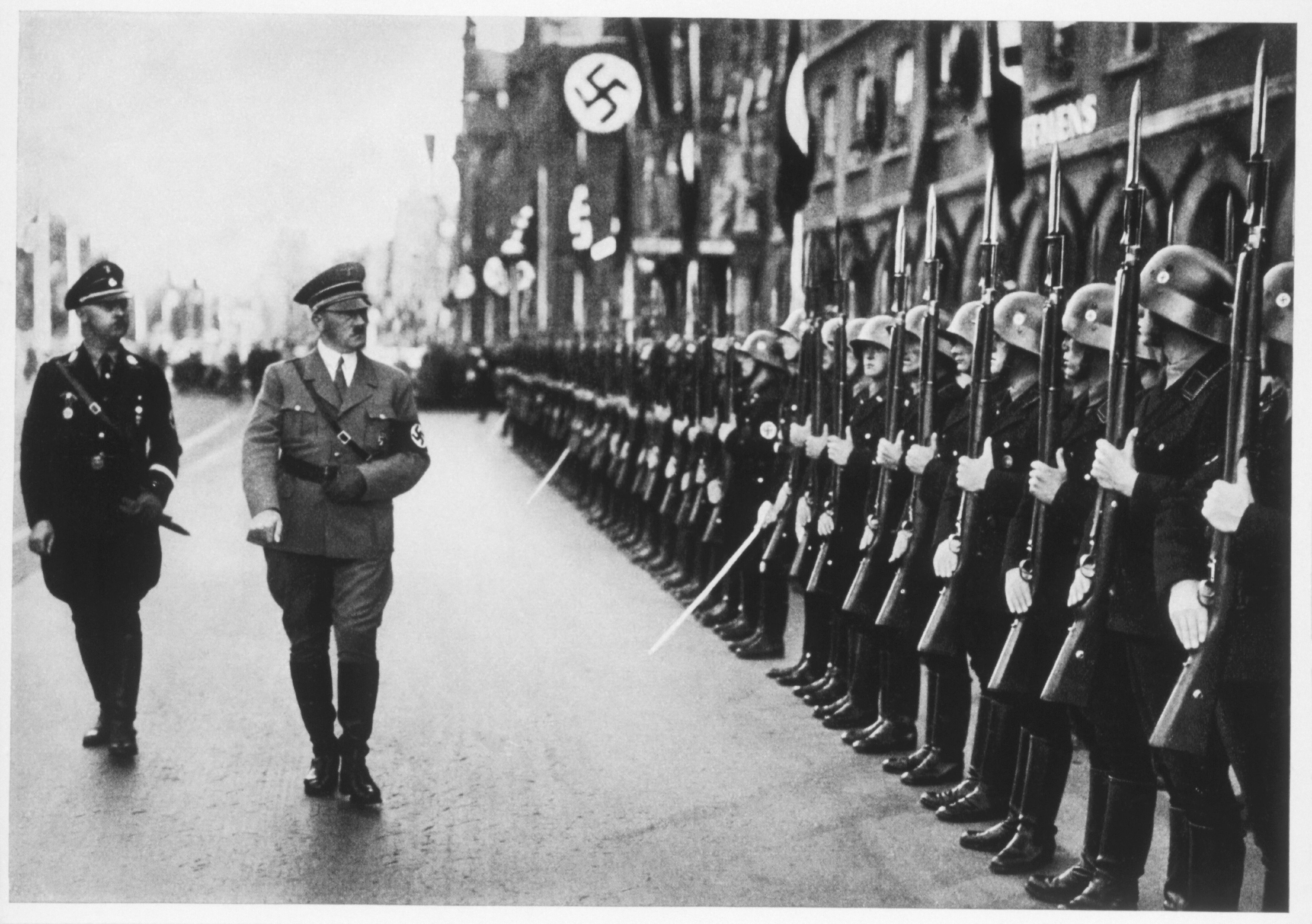 Adolf Hitler (JT VINTAGE / ZUMA PRESS / CONTACTOPHOTO)