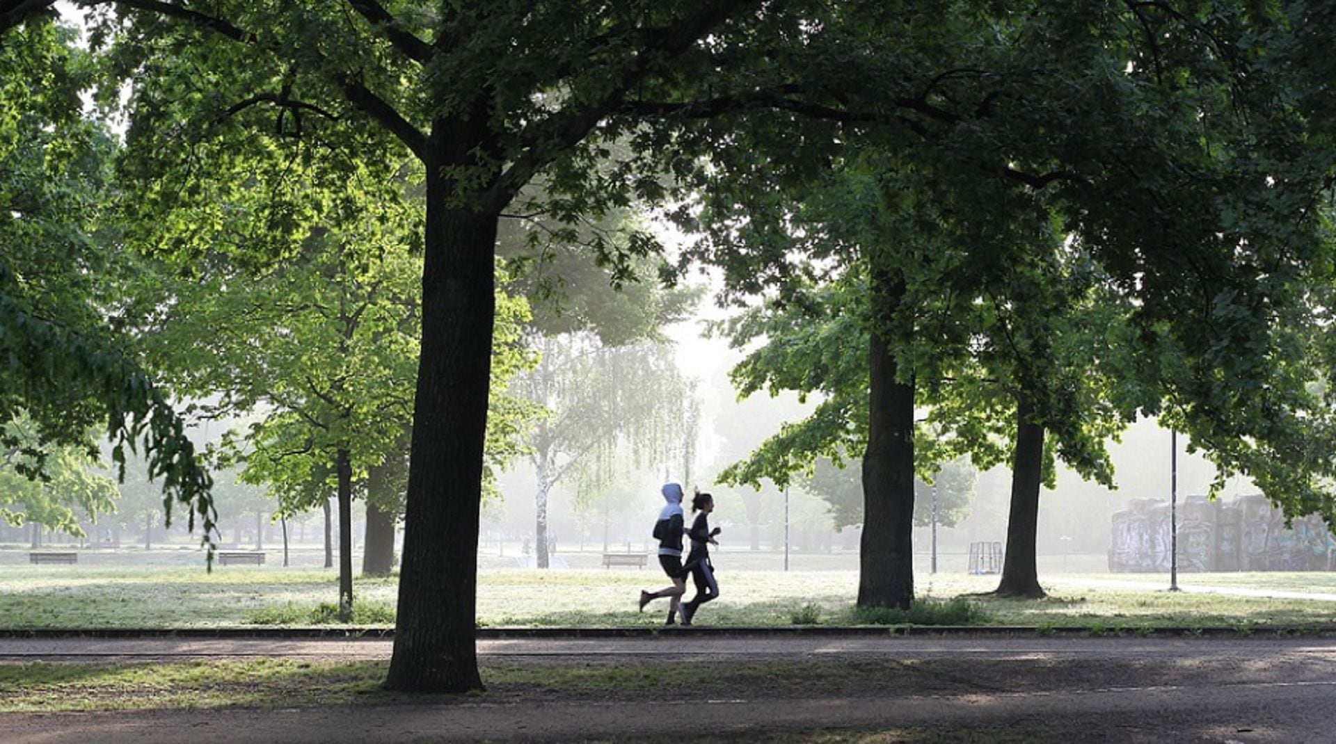 Cuidarse llevando una vida saludable, con una buena alimentación y espacios para la actividad física y el relax también contribuye a la resiliencia (Pixabay)