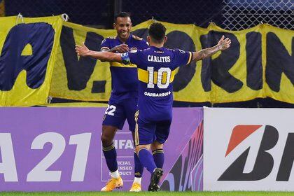 Las individualidades como Sebastian Villa o Carlos Tevez son vitales para el éxito de Boca Juniors (Foto: REUTERS)