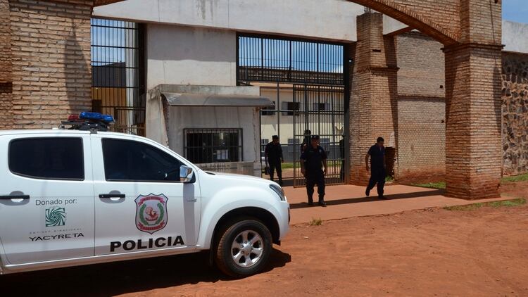 El ministerio de Justicia busca impedir que el coronavirus llegue a las cárceles de Paraguay (AP Photo/Marciano Candia)