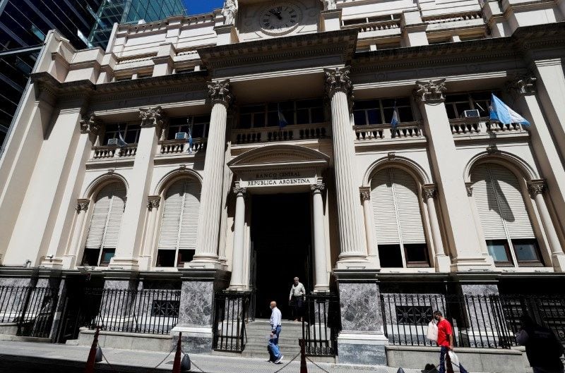 El Banco Central tiene la facultad de inhabilitar a determinadas personas para acceder al mercado formal de cambios. REUTERS