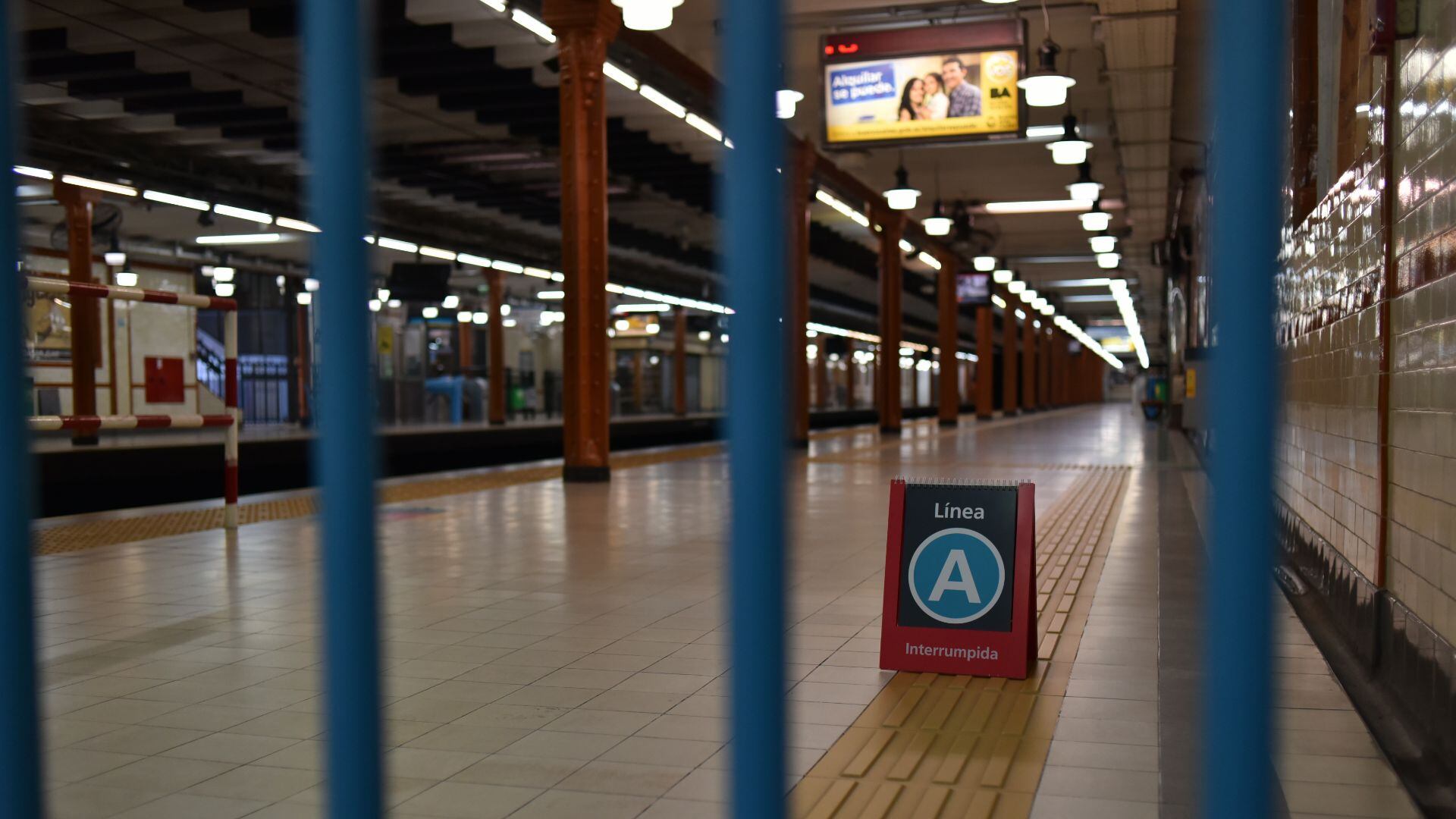 Desde este lunes permanecerá cerrada durante dos meses la estación Castro Barros de la Línea A (Adrián Escandar)