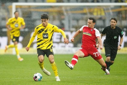 Giovanni Reyna, futbolista del Borussia Dortmund (REUTERS/Leon Kuegeler)