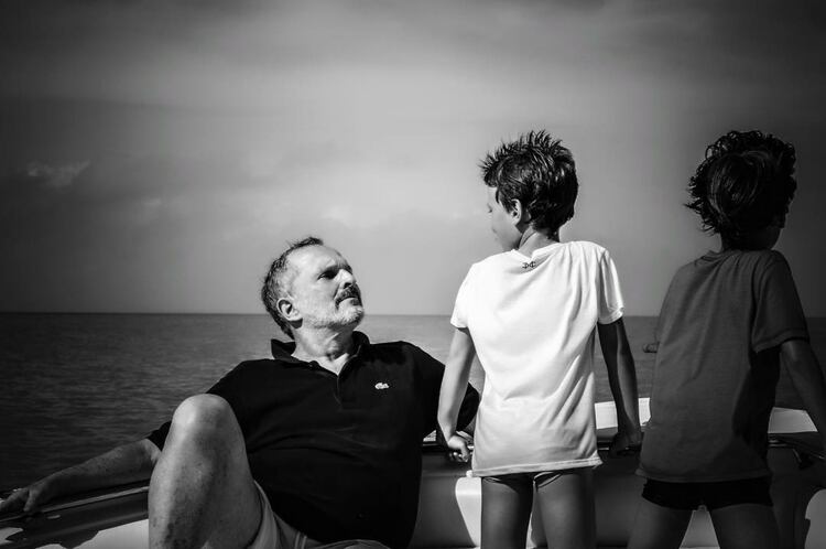 Bosé estuvo de vacaciones con dos de sus hijos (Instagram)