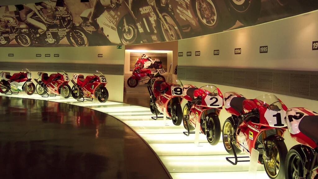 En la muestra hay 27 motos exhibidas y quince de ellas son nuevas piezas de exposición