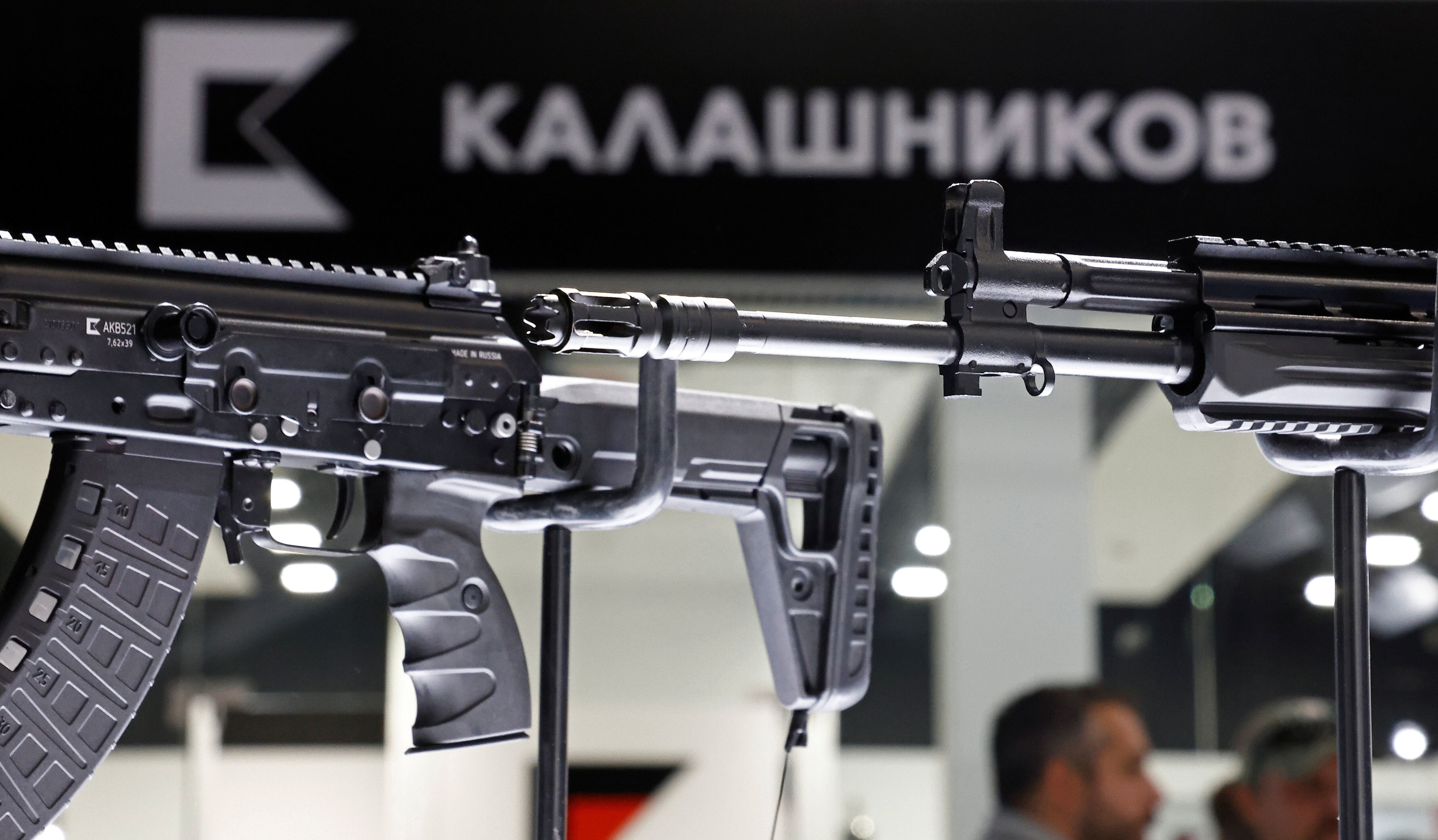 El contrato para la ejecución de la obra fue firmado en 2001