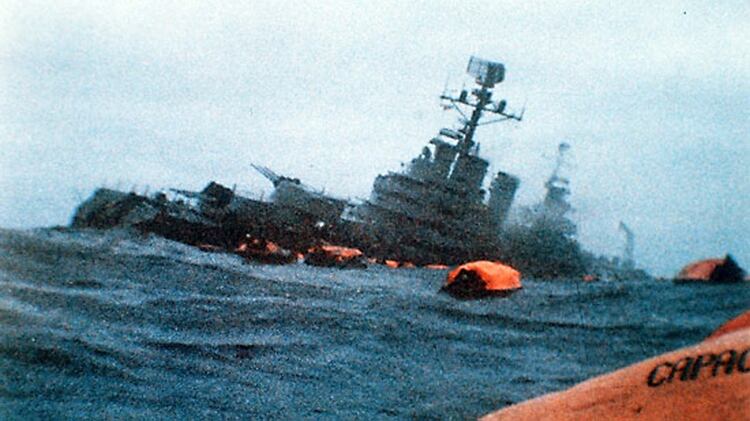 El 2 de mayo de 1982 dos torpedos del submarino británico Conqueror hirieron del muerte al Crucero General Belgrano