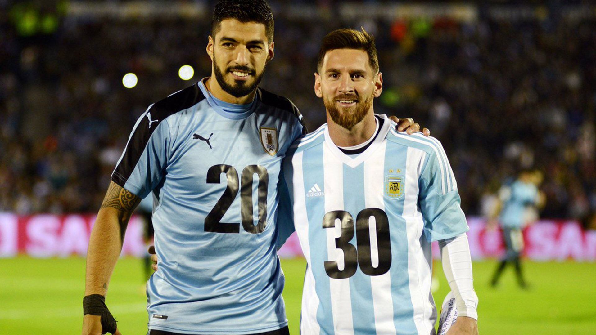 Lionel Messi pelea mano a mano con Luis Suárez por ser el máximo goleador de las Eliminatorias Sudamericanas 