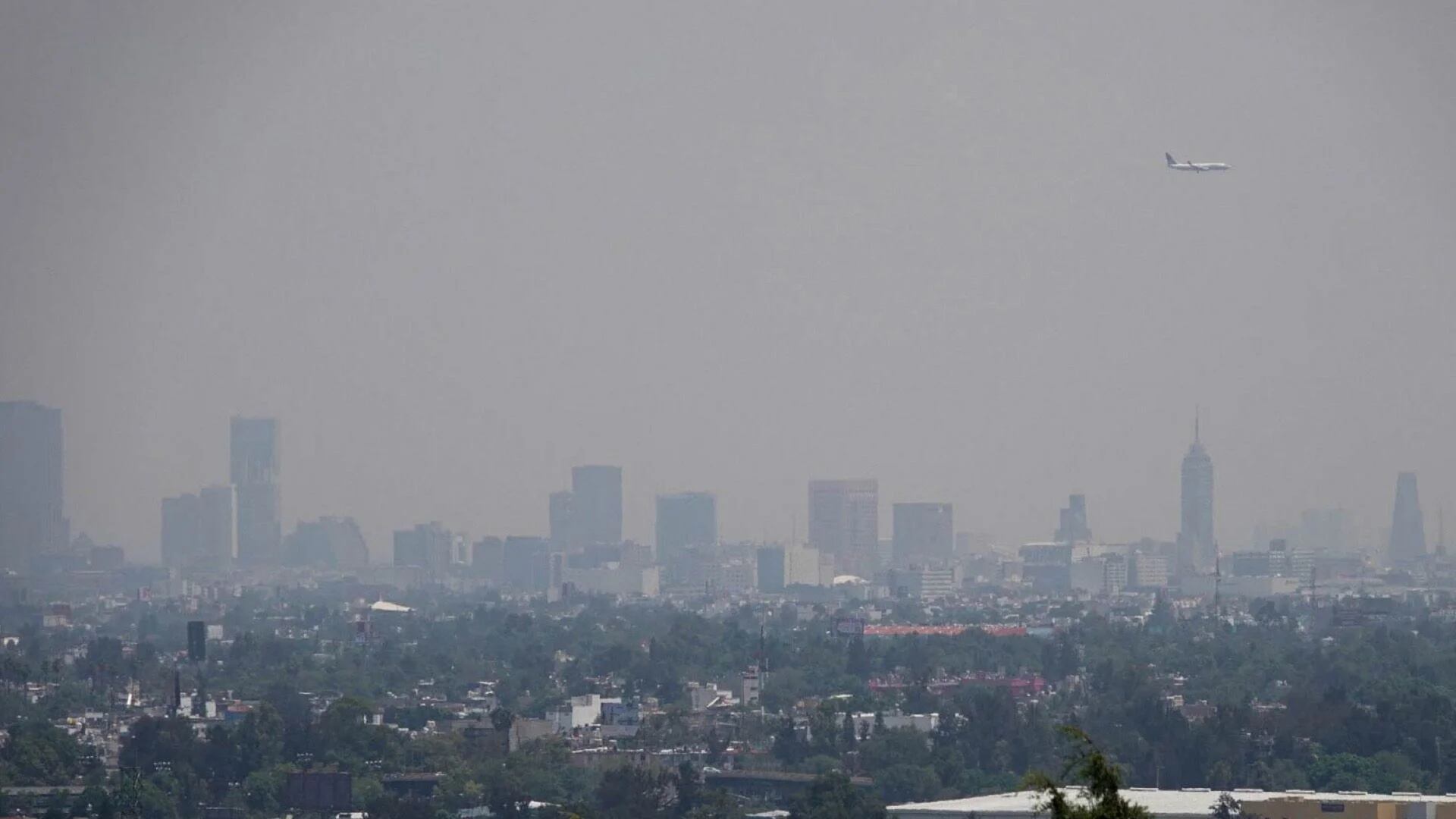 La pésima calidad del aire es un problema grave que afecta la salud de quien la respira (Cuartoscuro)