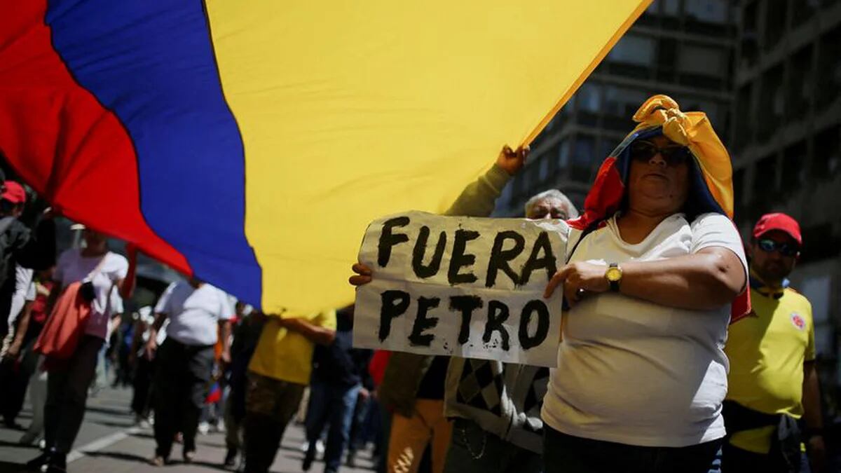 Oposición convocó a nueva marcha contra Gobierno de Gustavo Petro: fecha para la movilización ya está definida