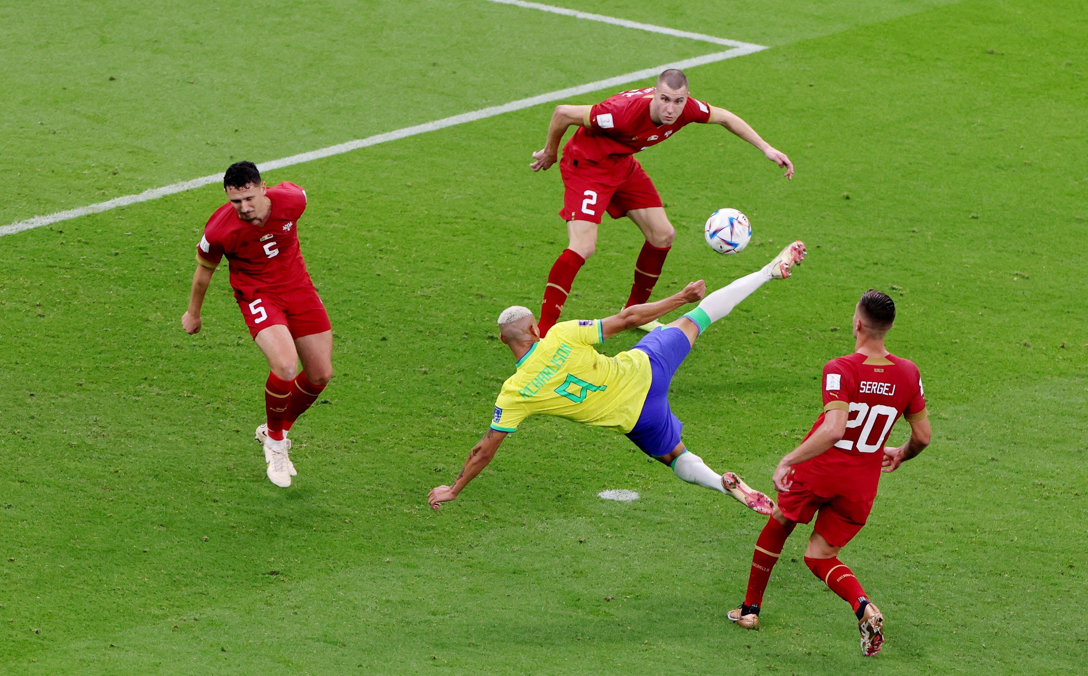 El gol de Richarlison ante Serbia fue reconocido como el mejor gol del Mundial de Qatar 2022, pero no pudo llevarse el Puskas - crédito Molly Darlington/Reuters