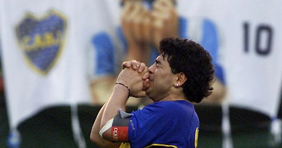 File declassificati rivelano che all’FBI è stato chiesto di indagare sui campioni di urina di Diego Maradona