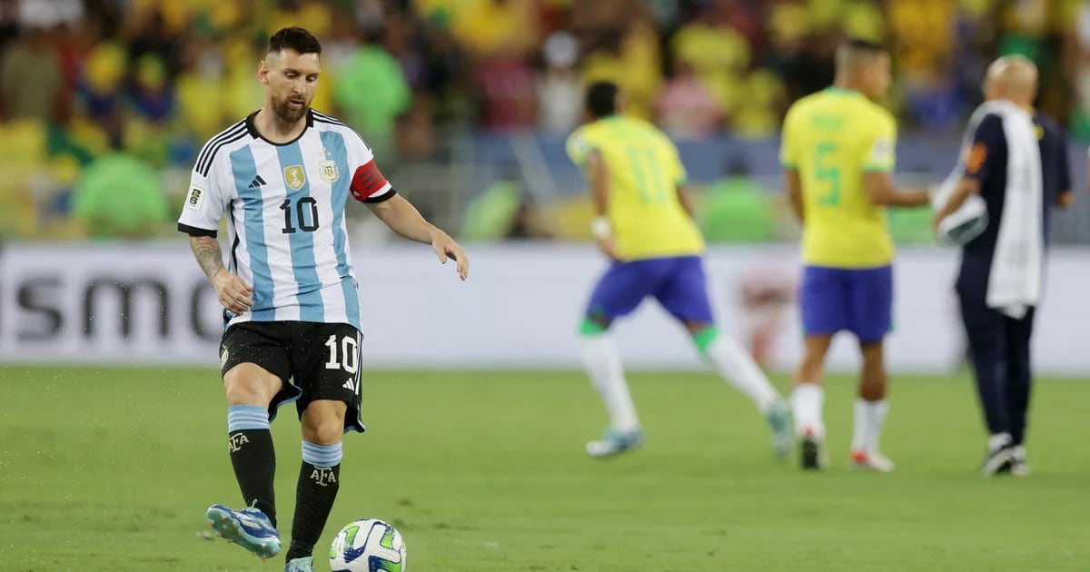 “Abbiamo provato a ingaggiarlo per 10 giorni”: la leggenda del calcio rivela che Messi è vicino al gigante italiano