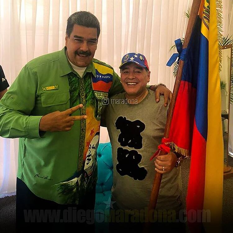 Maradona se mostró al lado de Maduro en varias oportunidades