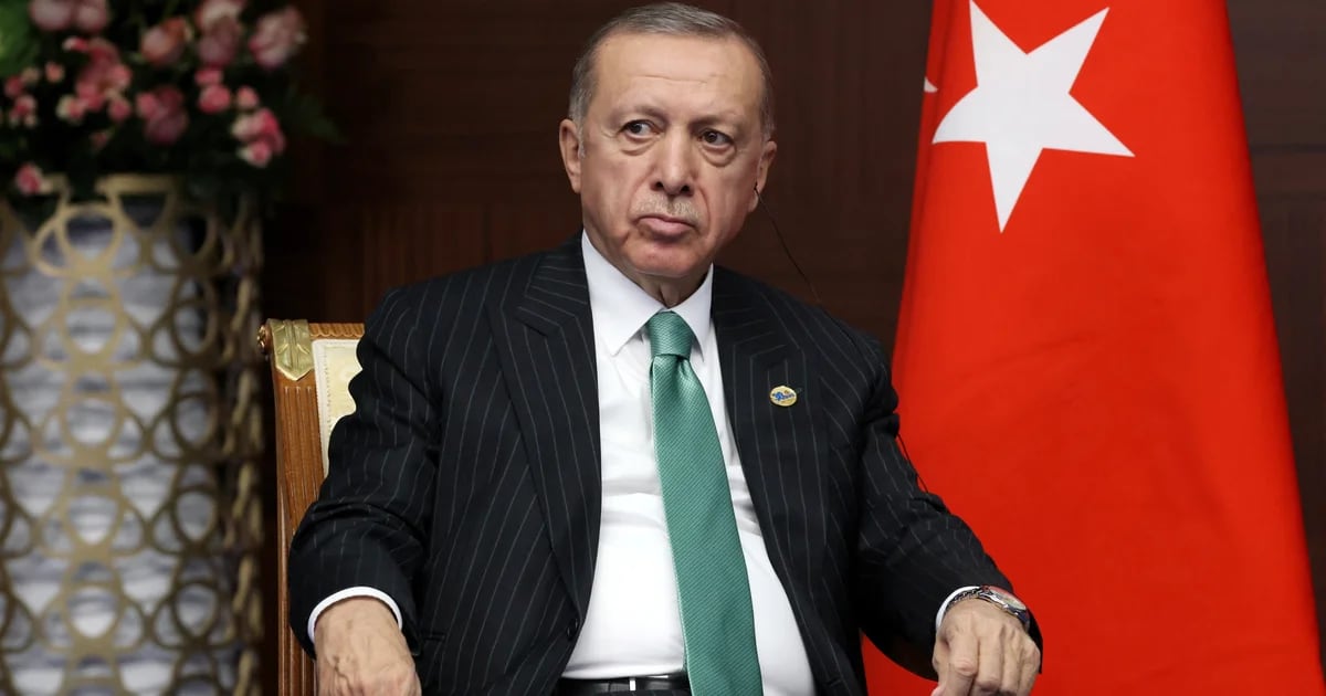 Turquía advirtió a Moscú sobre el riesgo de una “escalada de tensiones” tras disparos rusos a un buque turco en el Mar Negro