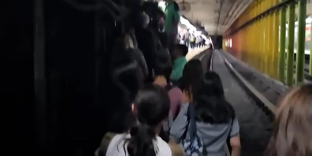 Línea B del Subte: el servicio se interrumpió por dos horas, evacuaron a los pasajeros y algunos se descompensaron