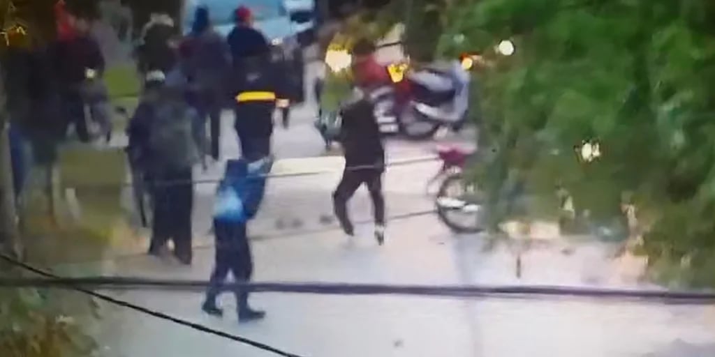 El video del brutal enfrentamiento a tiros en una olla popular por una interna de la UOCRA