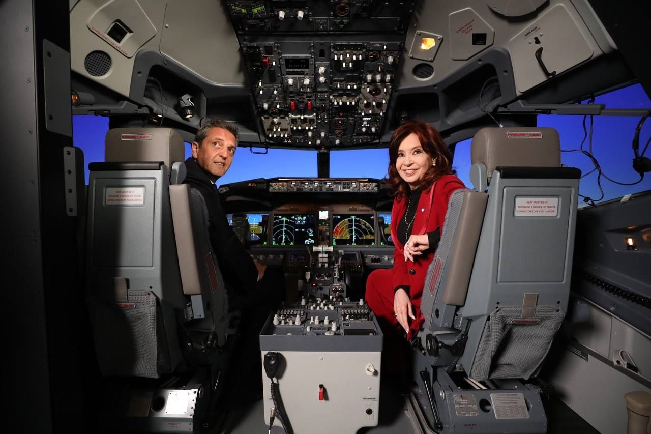 Sergio Massa Cristina Kirchner simulador vuelo Aerolineas Argentinas