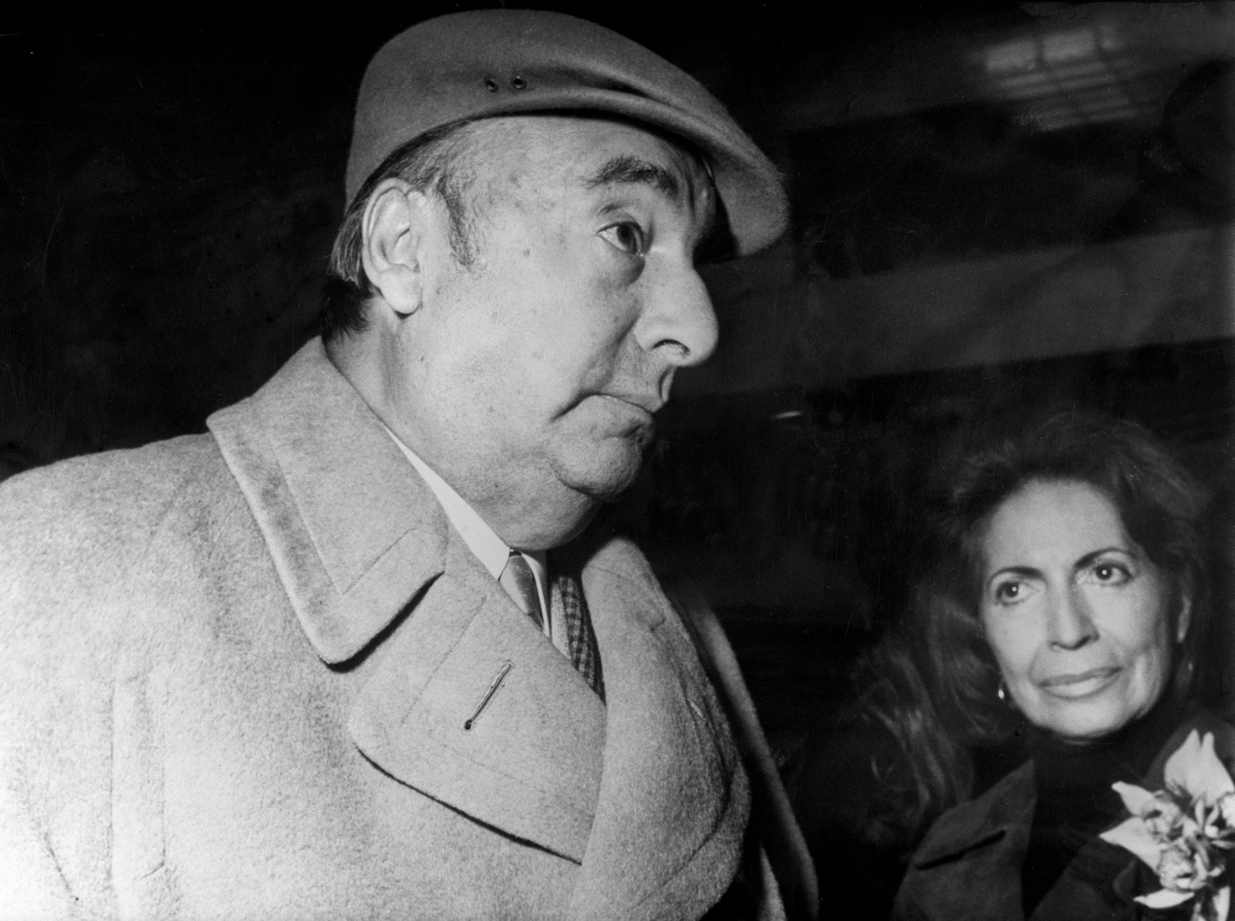 Pablo Neruda y su última mujer, Matilde Urrutia. (EFE/rba/Archivo)