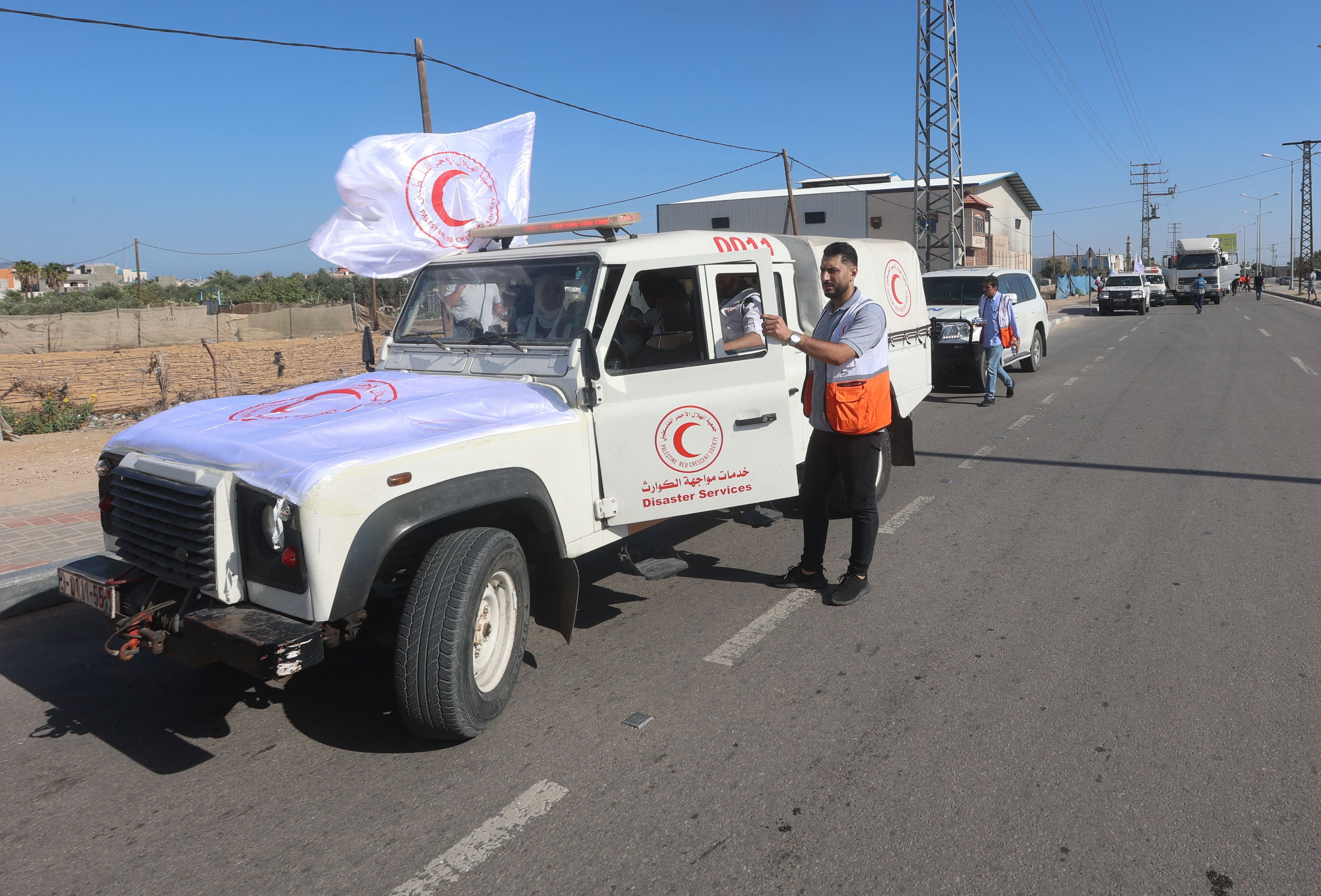 La Cruz Roja Palestina ha informado este miércoles de que está trasladando a los pacientes que quedan en el hospital de Al Shifa (Europa Press/Contacto/Ahmed Zakot)