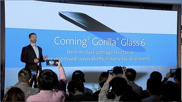 Gorilla Glass 6 promete el doble de resistencia que la generación anterior
