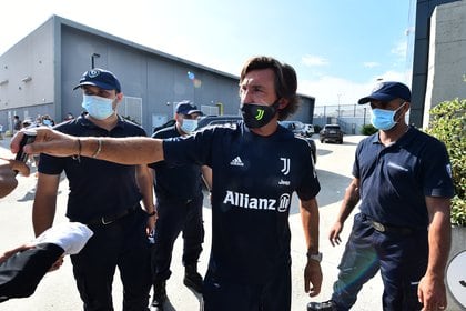 Andrea Pirlo tuvo su primera conferencia de prensa como entrenador de Juventus (Foto: Reuters)