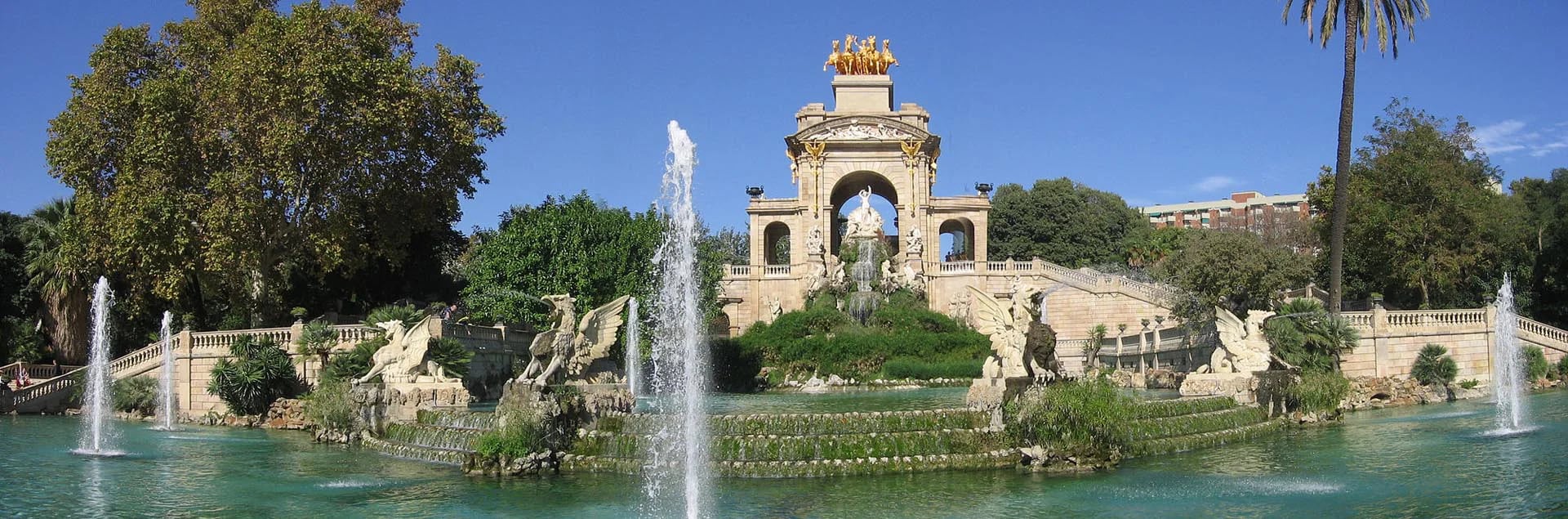 Cascada Monumental, el primer aporte de Gaudí a la arquitectura catalana