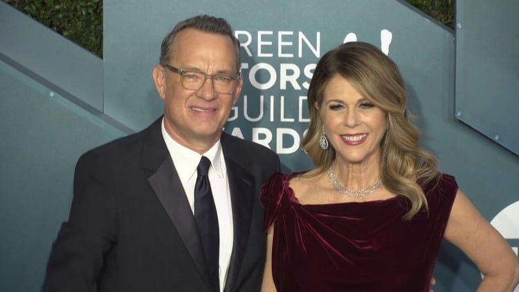 El actor Tom Hanks y su esposa, la también actriz Rita Wilson, anunciaron el miércoles que dieron positivo por coronavirus. Se encuentran aislados en un hospital de Australia
