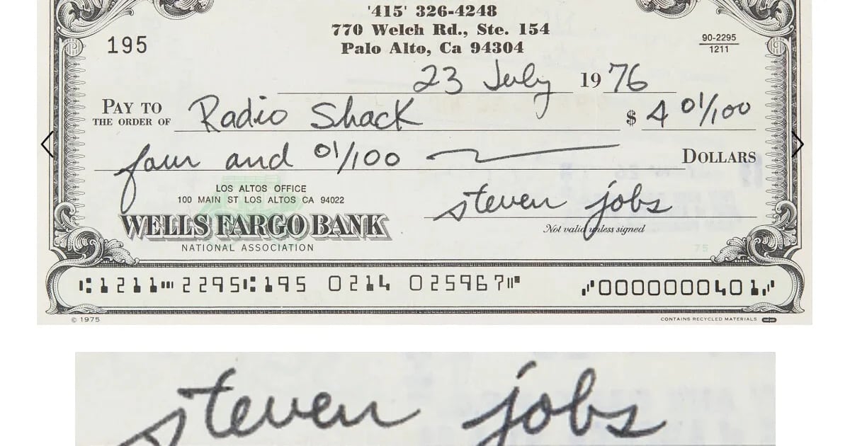 Un assegno con la firma di Steve Jobs è stato venduto all’asta per più di 30.000 dollari