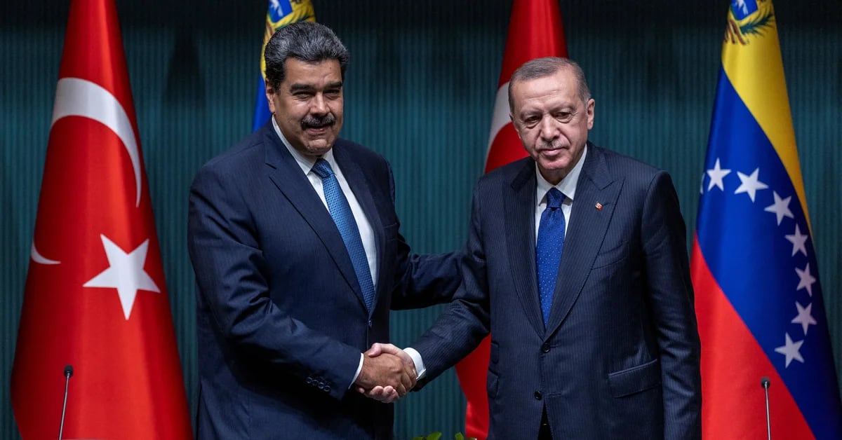 Dictator Nicolás Maduro announced that the president of Turkey will visit Caracas in the coming days