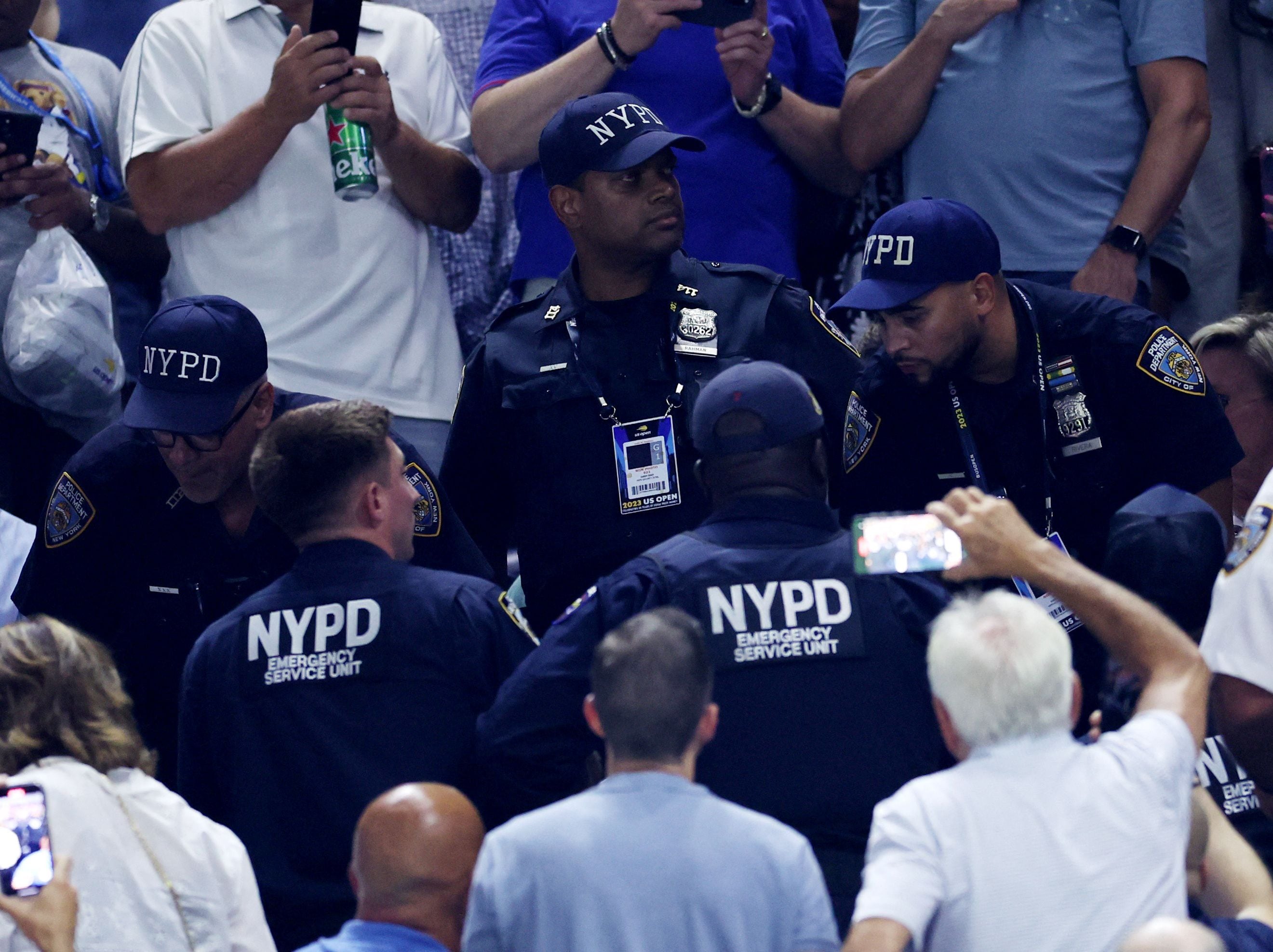 El accionar de la Policía en Flushing Meadows (REUTERS/Mike Segar)