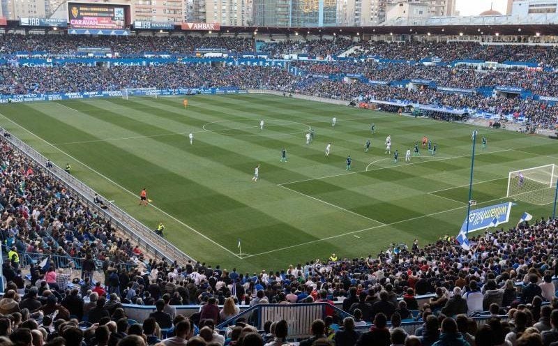 Vista panorámica del estadio de La Romareda (Real Zaragoza).  