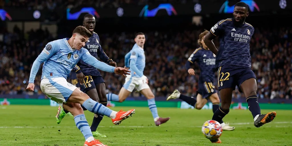 El partido de Julián Álvarez en la eliminación del City de la Champions: la chance en el alargue, el penal perfecto y su “hechizo” trunco al Real Madrid