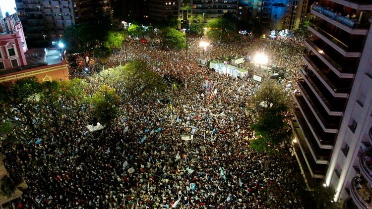 El acto de Macri en Córdoba tuvo una convocatoria multitudinaria