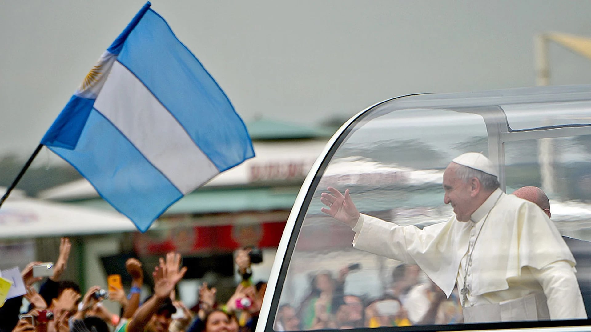 El papa Francisco pidió a Dios “que bendiga nuestra Patria” (AFP)