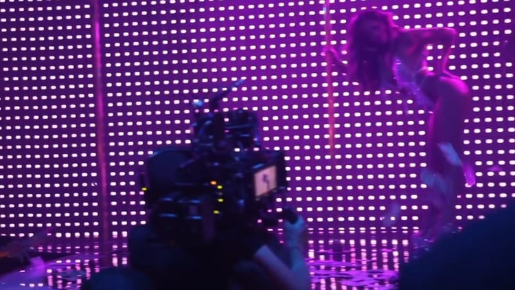 Jennifer Lopez mostró el detrás de escena de su papel de stripper en “Hustlers”