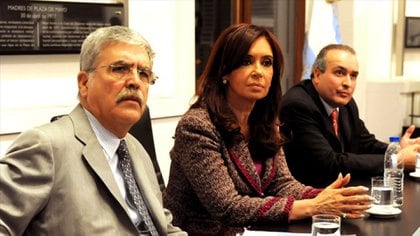 Julio de Vido, Cristina Kirchner y José López, cuando los tres aún integraban el Poder Ejecutivo