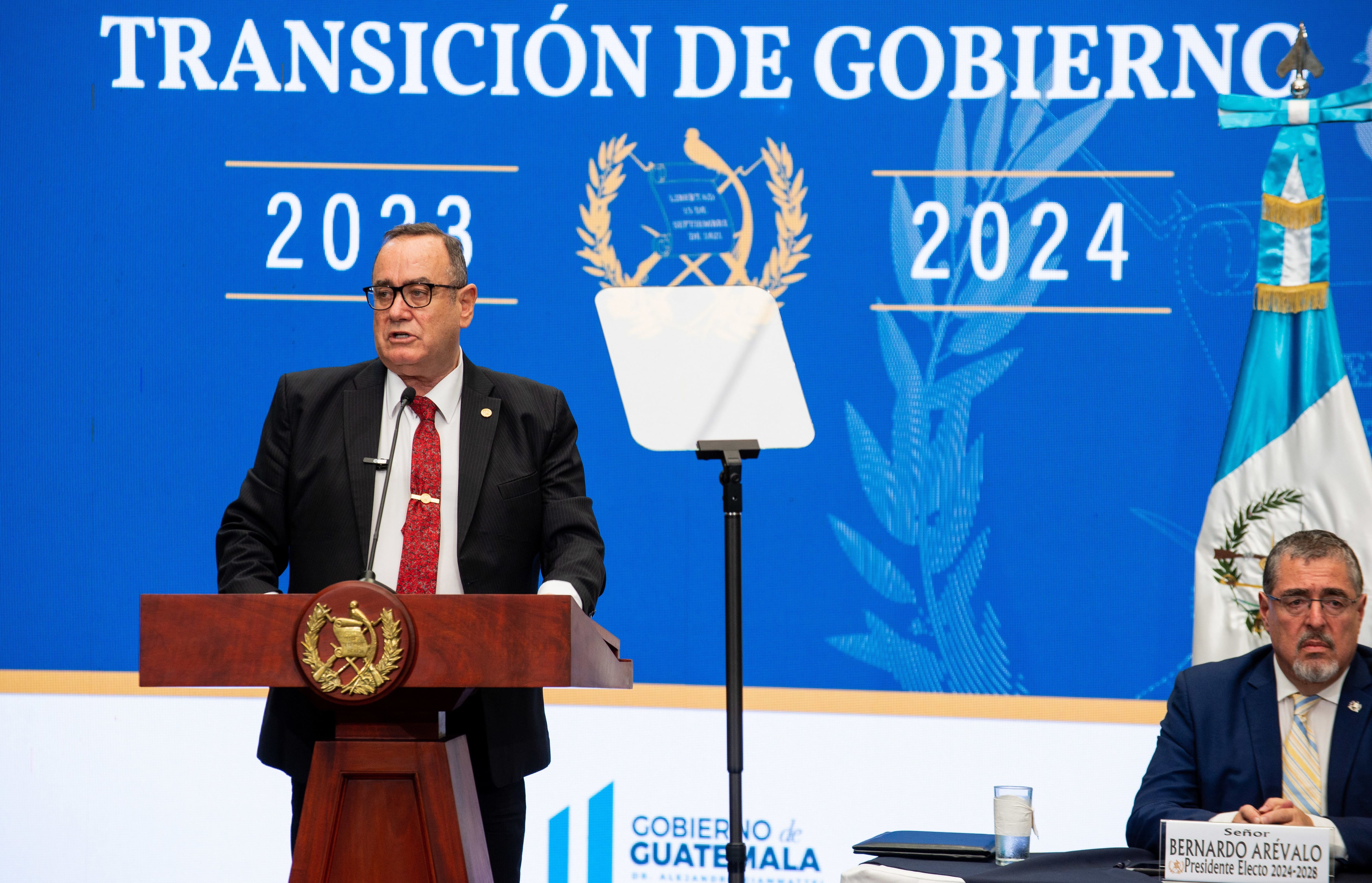 El presidente Alejandro Giammattei garantizó al presidente electo Bernardo Arévalo que tomaría posesión el 14 de enero ( Europa Press/Fernando Chuy)
