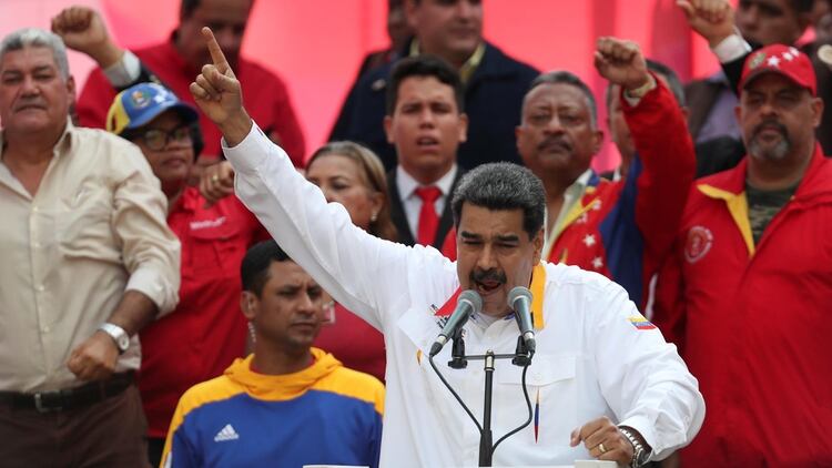 Nicolás Maduro frenó la ayuda humanitaria enviada por Argentina en Venezuela, mientras continúa la crisis social y económica.
