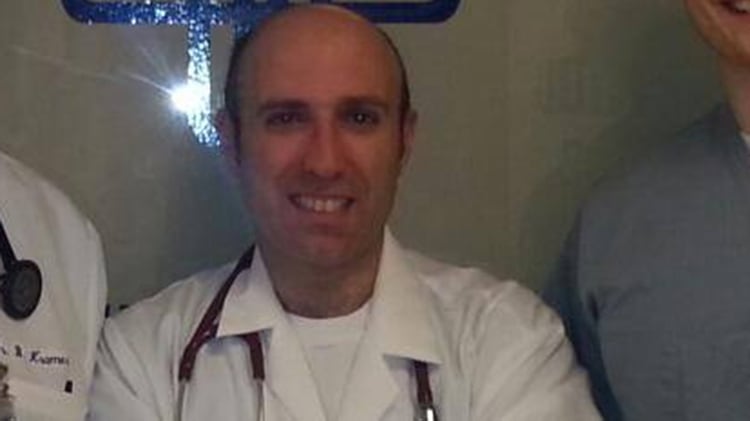 El médico Jorge Mercado tiene 43 años (Facebook)
